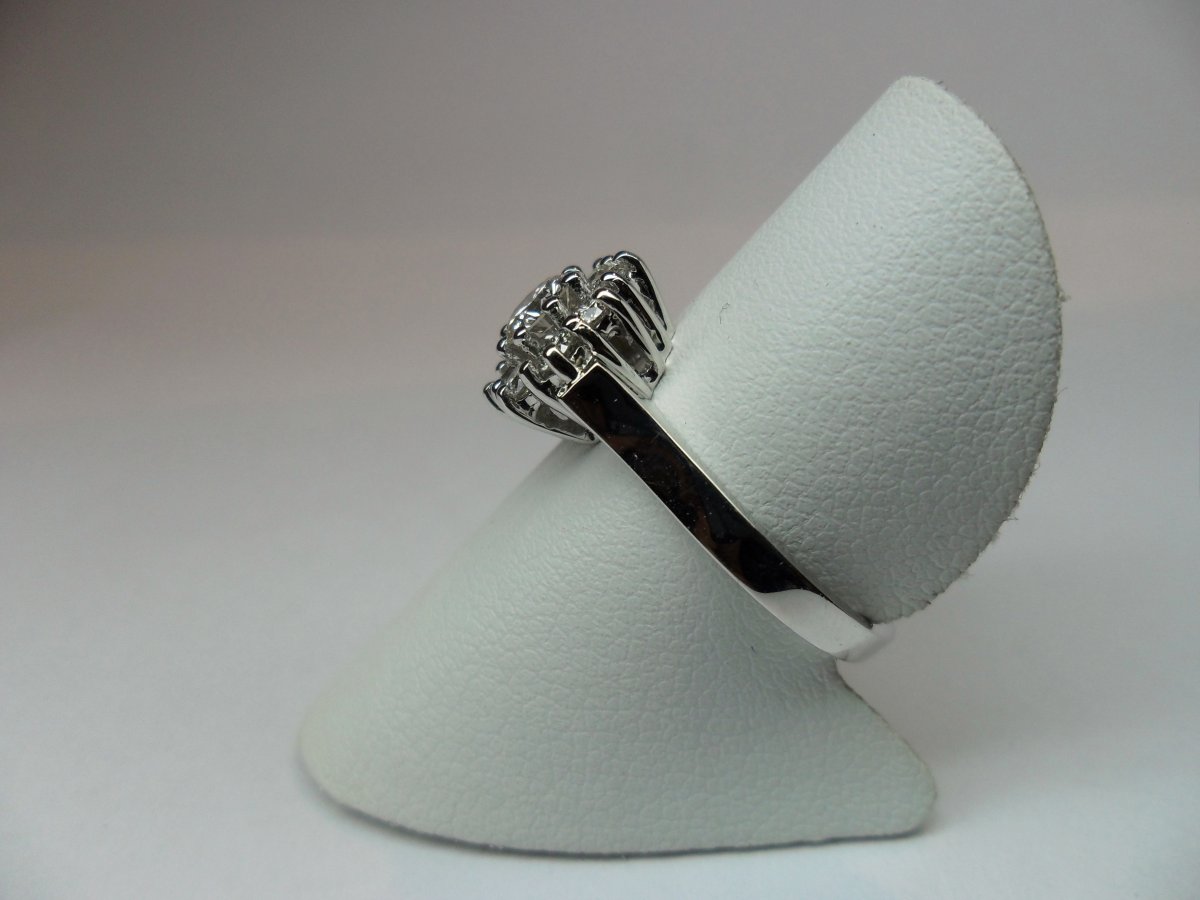 Rosette Ring Wide White Gold
